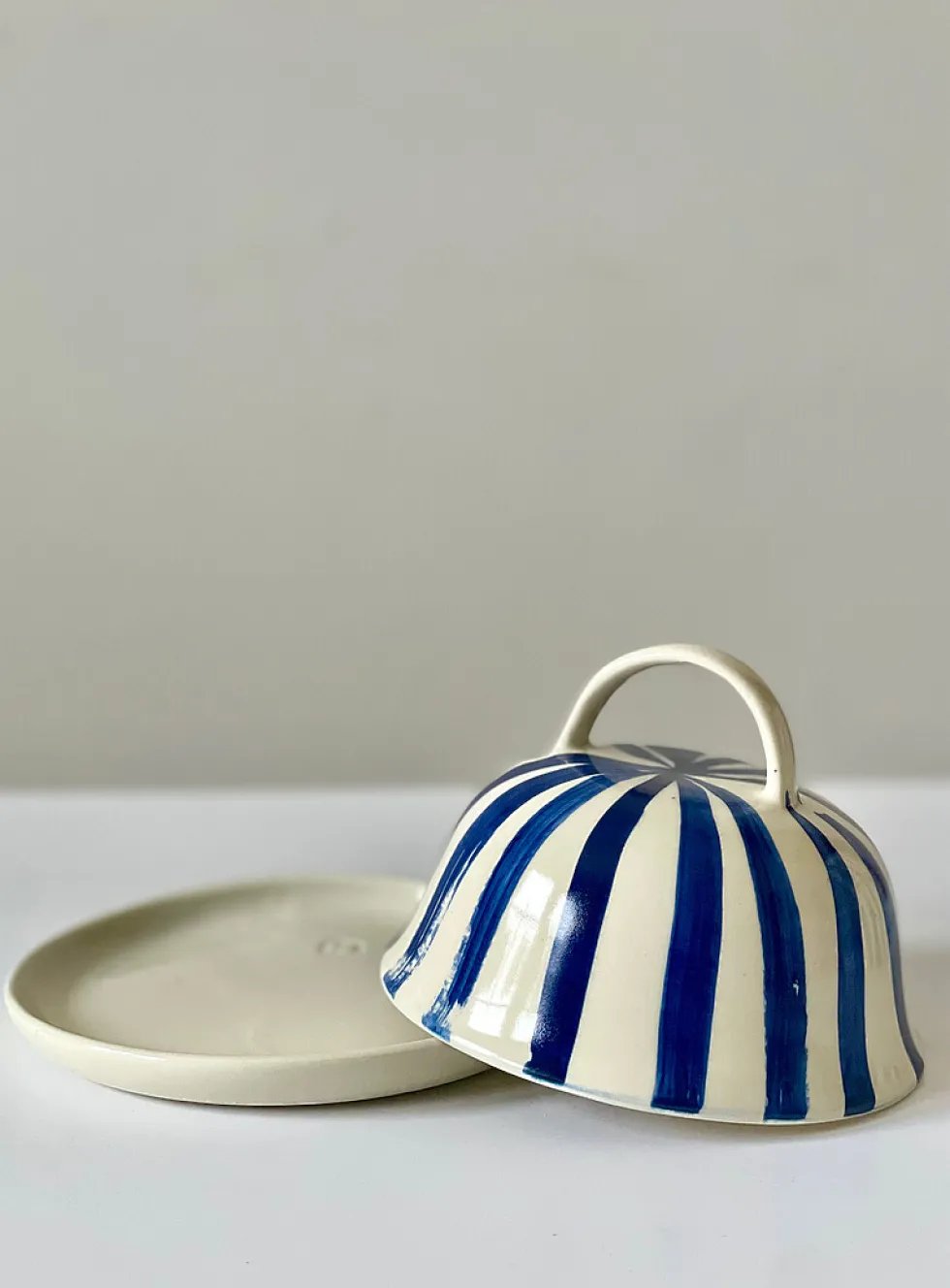 Irregular lines butter dish