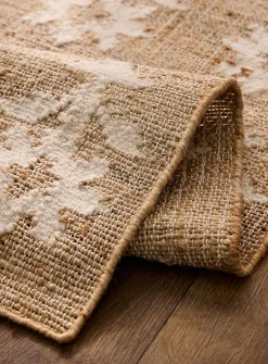 Ivory flowers wool and jute rug