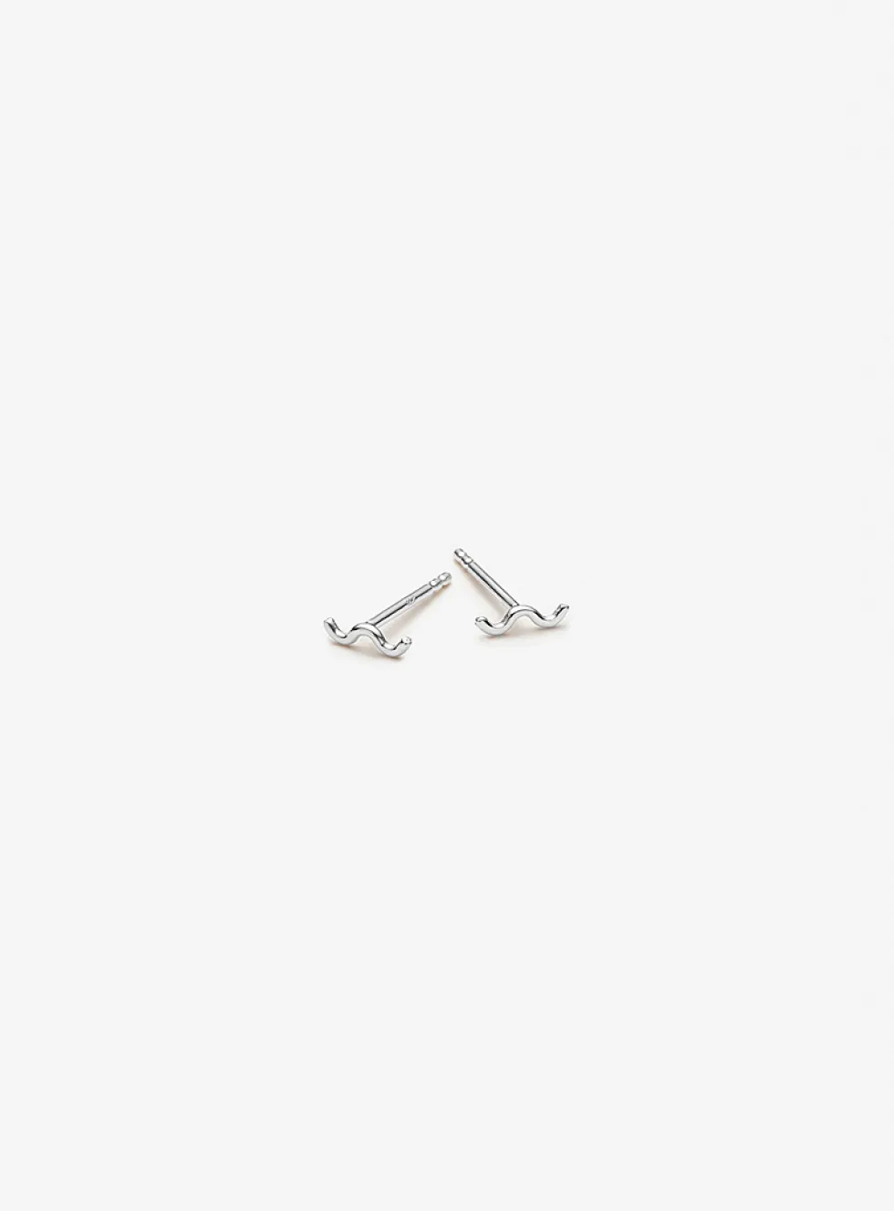Kaia silver studs