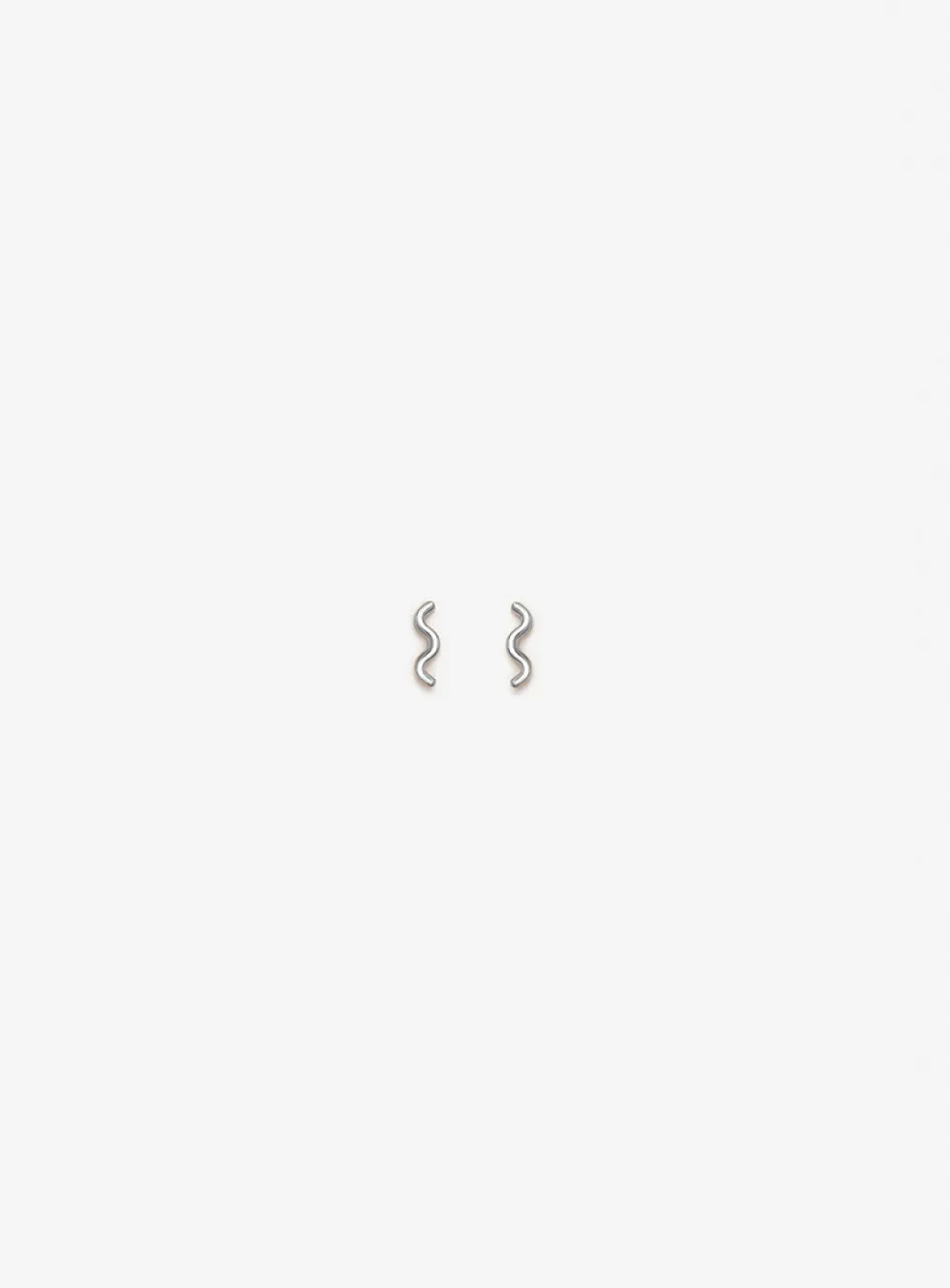 Kaia silver studs