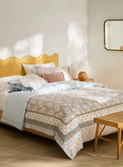 Kairi Bloom delicate flowers duvet cover set