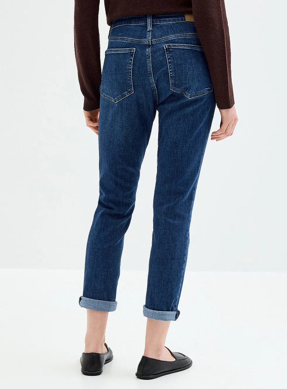 Kathleen deep-indigo rolled-hem jean