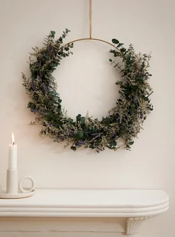 Kelly dried plant wreath