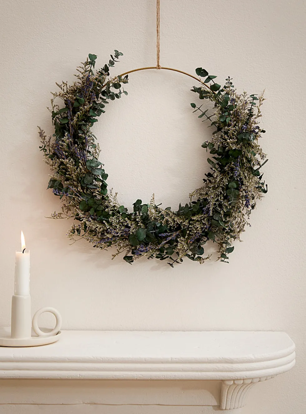 Kelly dried plant wreath