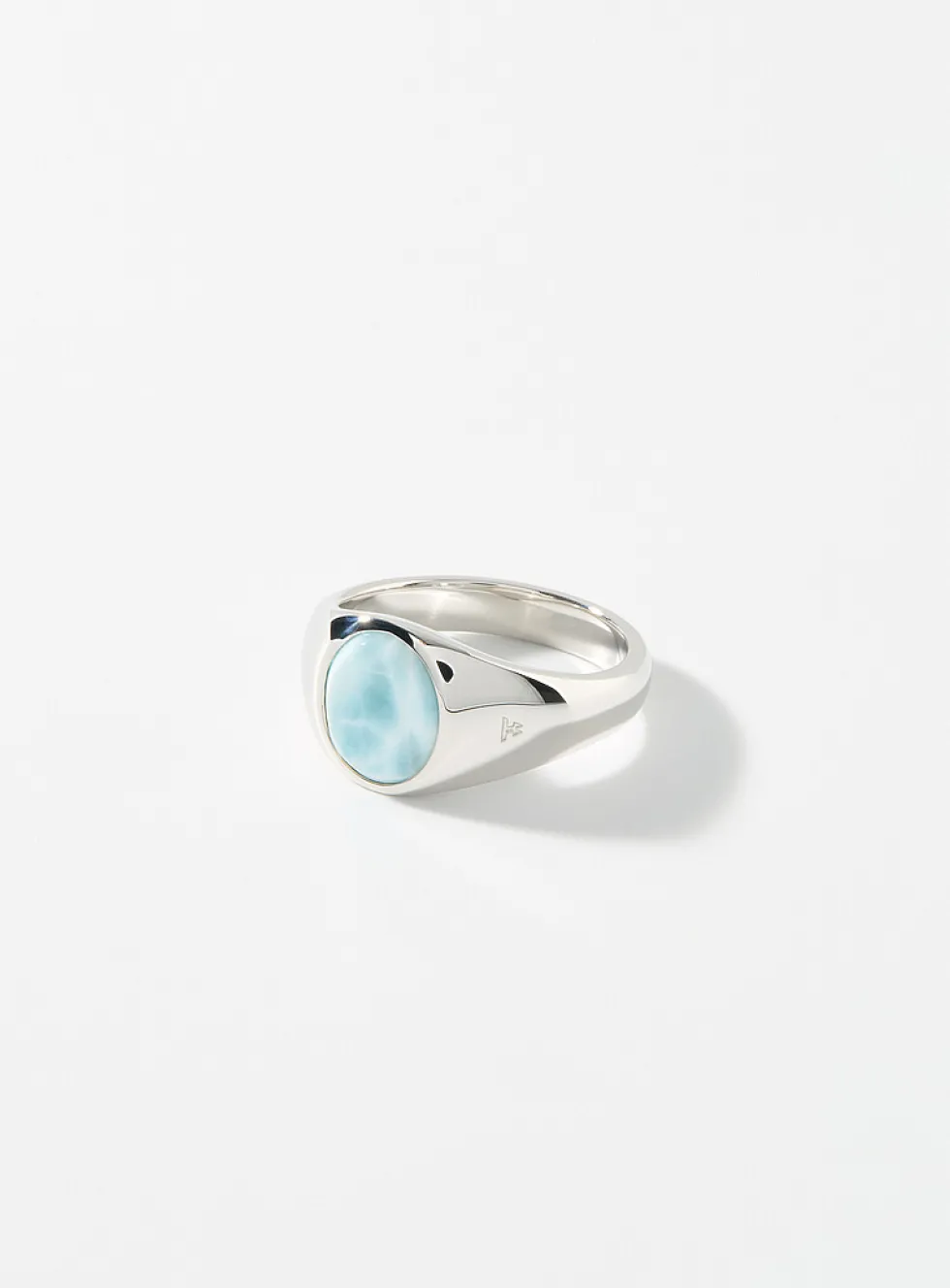 Kim Ice Blue signet ring
