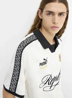 King soccer jersey
