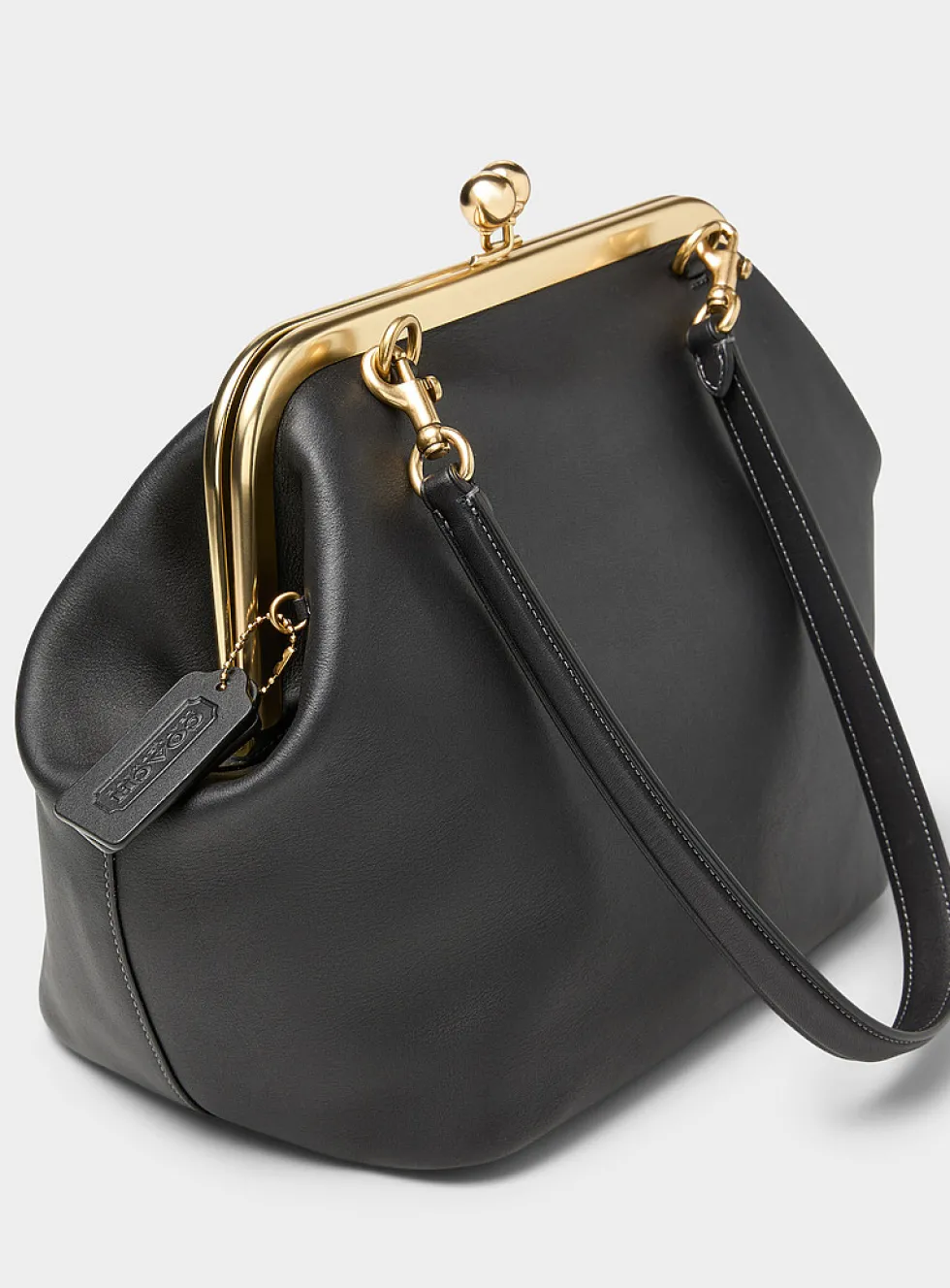Kisslock ebony leather minaudière