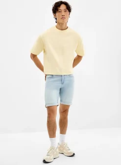 Knit-like underside light-blue denim Bermudas