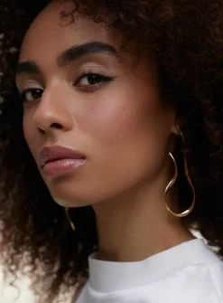 La Laque tinted lip oil