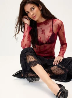 Lace mock neck t-shirt