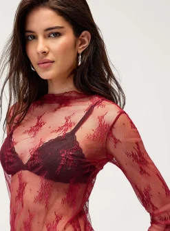 Lace mock neck t-shirt