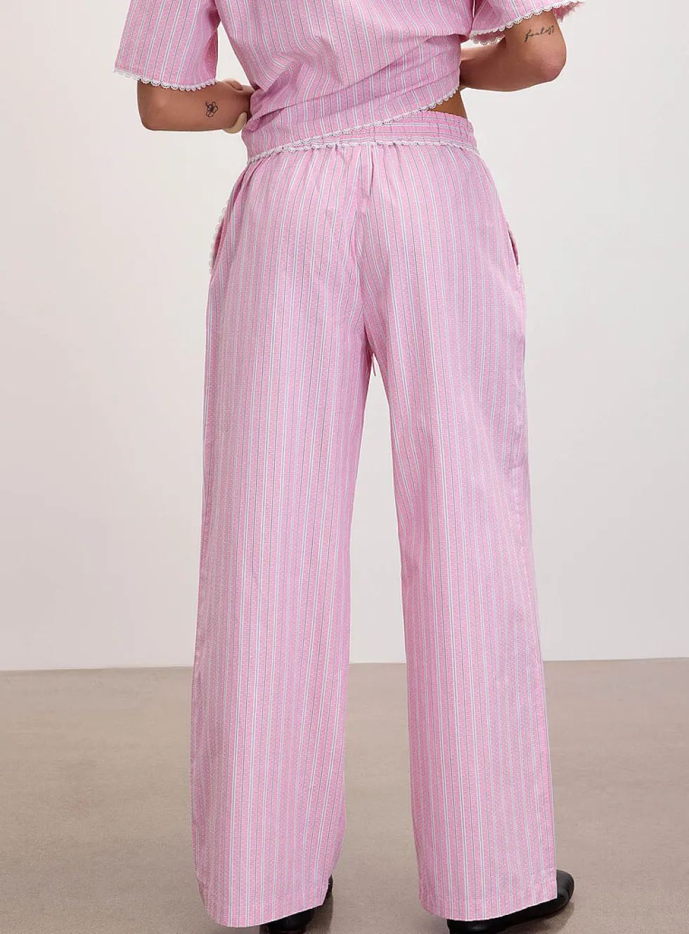 Lace trim striped wide-leg pant