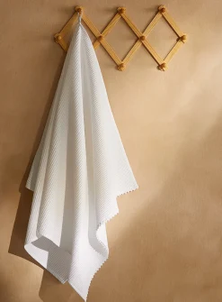Lace waffled bath towel