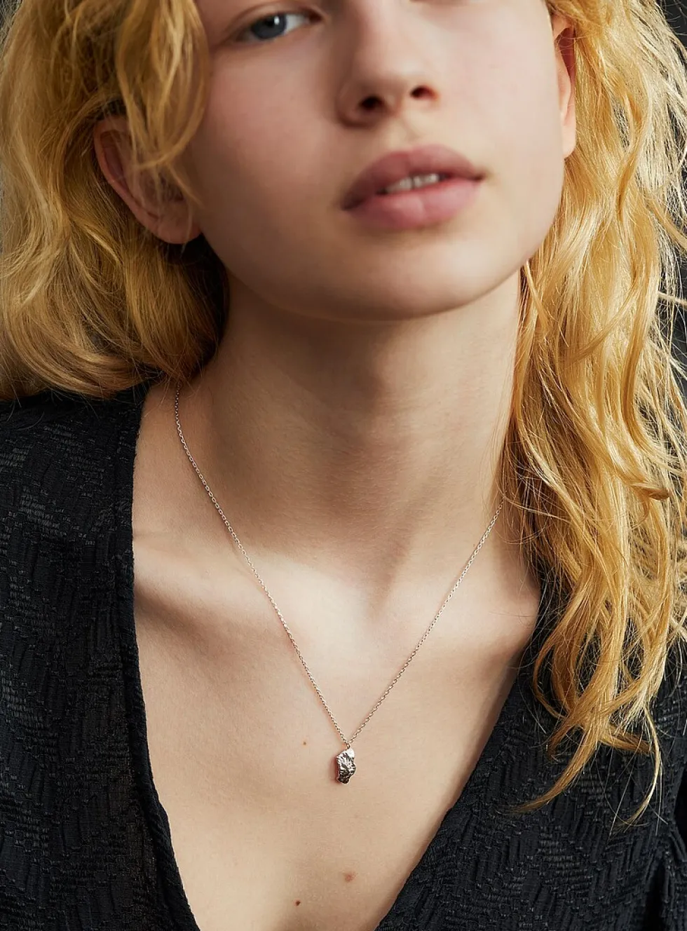 Laconia sterling silver pendant