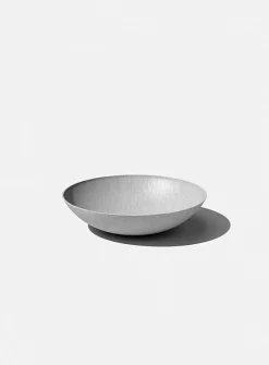 Lane enlarged planter