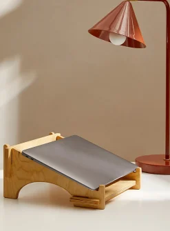 Laptop stand