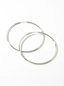 Large minimalist hoops