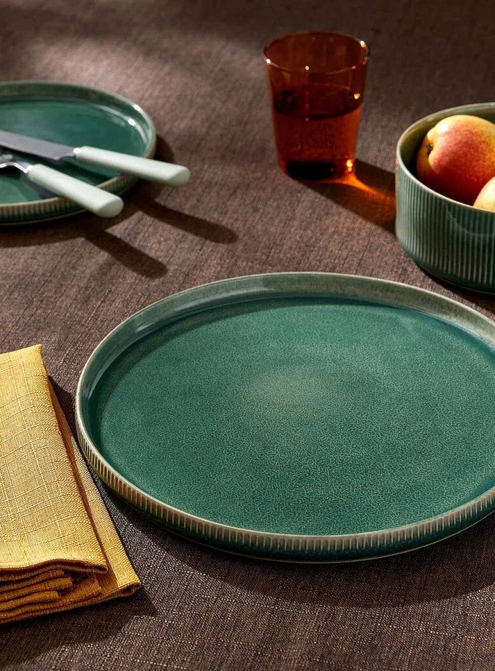 Large modern grooved plate