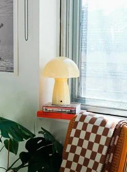 Large mushroom table lamp
