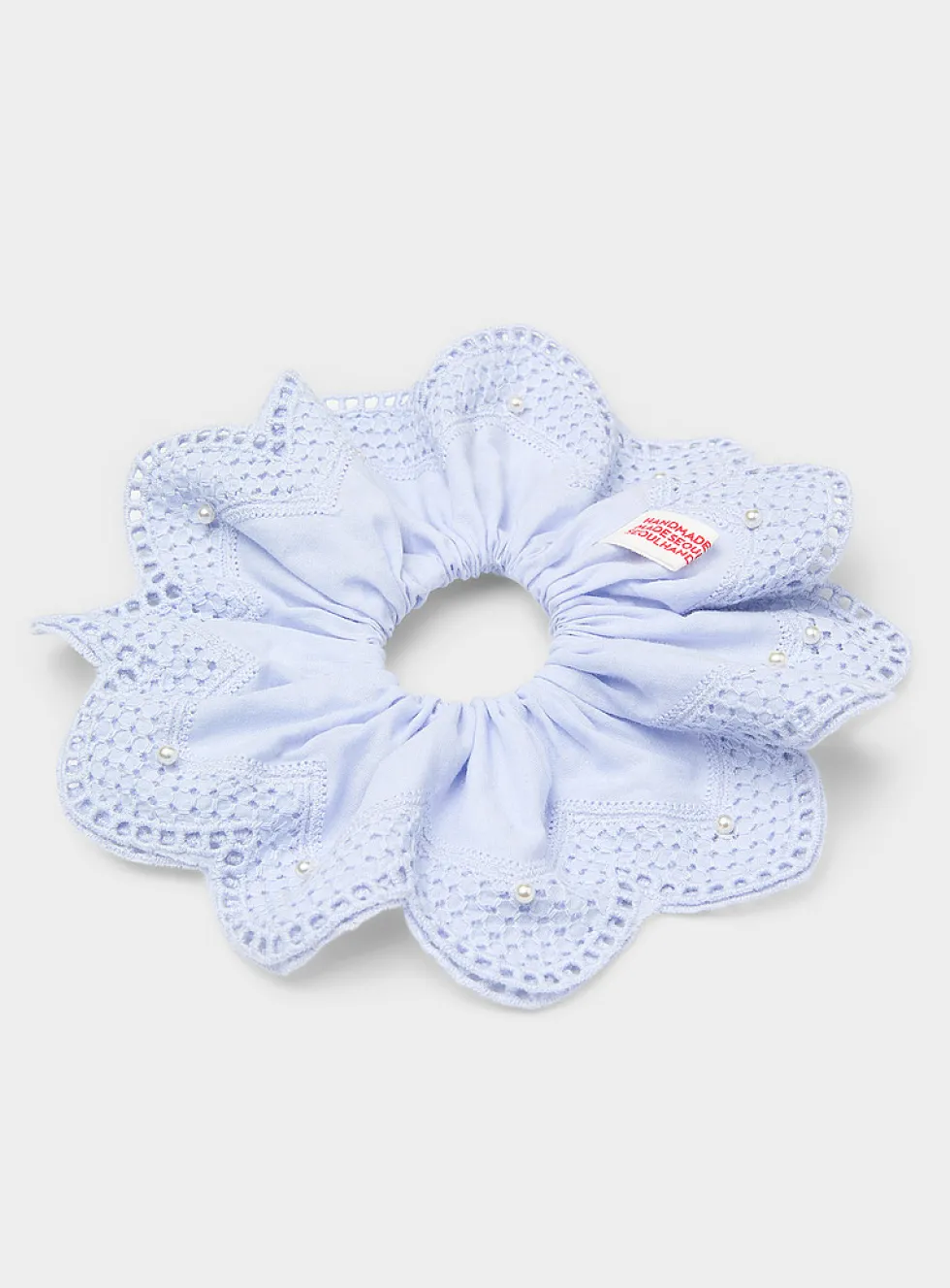 Large pearl and openwork scalloped scrunchie