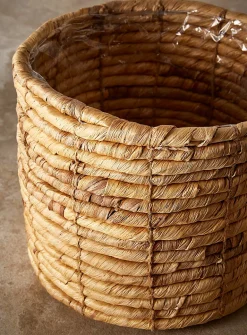 Large twisted water hyacinth planter