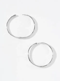 Large wavy hoops