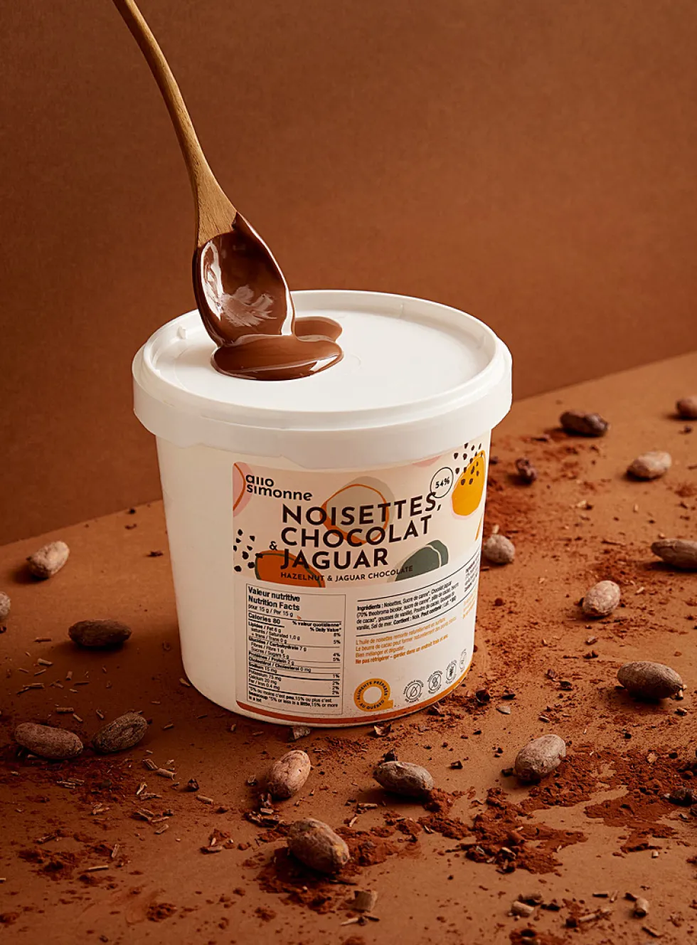 Large-size Jaguar chocolate and hazelnut spread