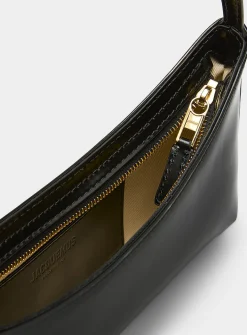 Le Bisou gblack leather handbag