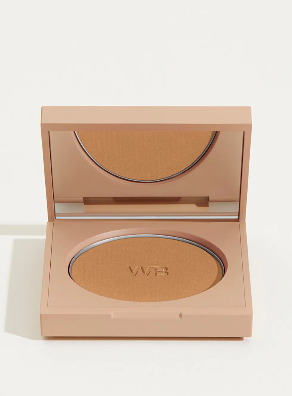 Le Hâle velvety bronzing powder