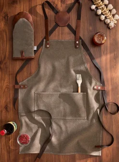 Leather accents canvas apron