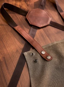 Leather accents canvas apron