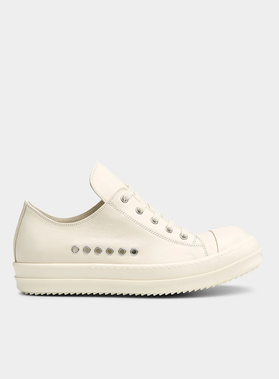 Leather low-top sneaker