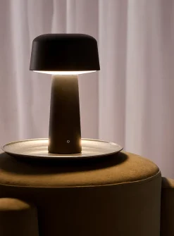 Lenny cordless LED table lamp
