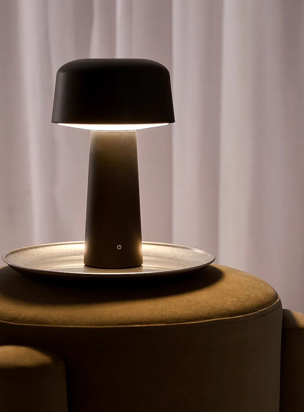 Lenny cordless LED table lamp