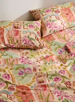 Les Fleurs gentle blooms sheet set