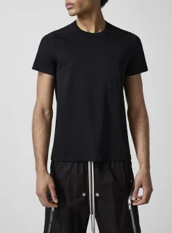 Level tone-on-tone seams T-shirt