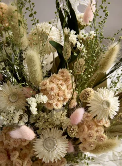 Lewis dried plant bouquet with vase