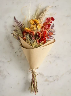 Liam dried flower bouquet