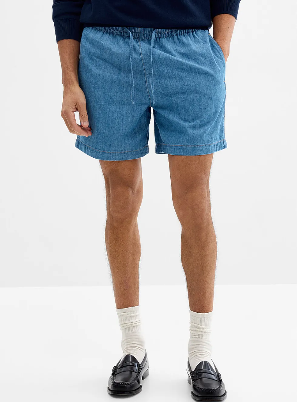 Lightweight denim short