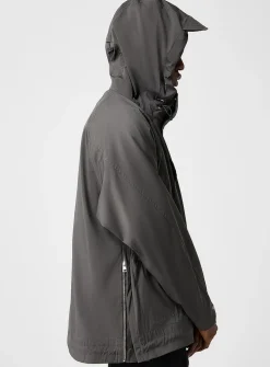 Lightweight hooded anorak