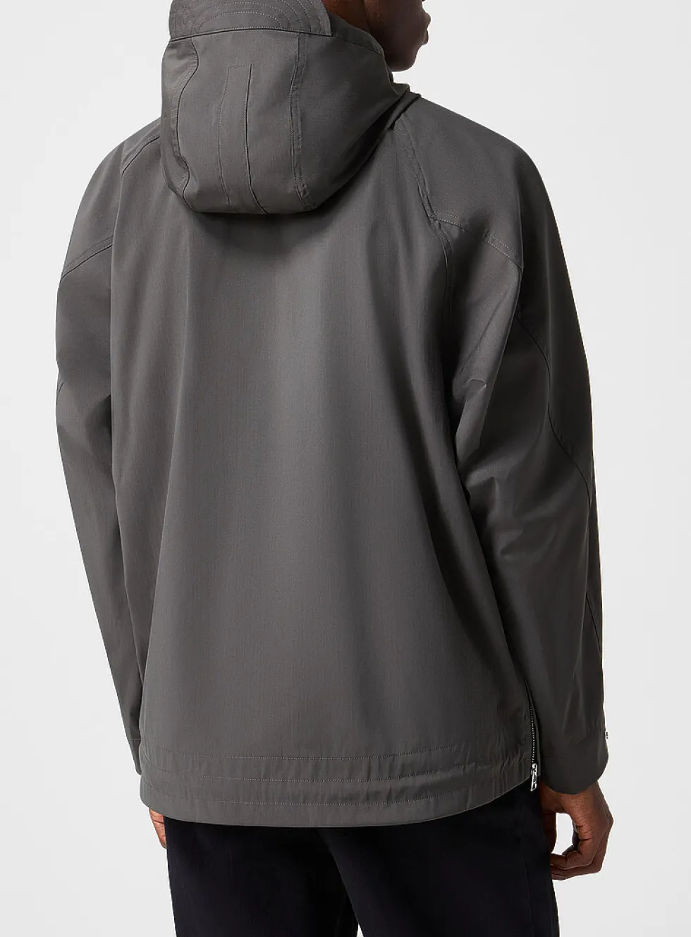 Lightweight hooded anorak