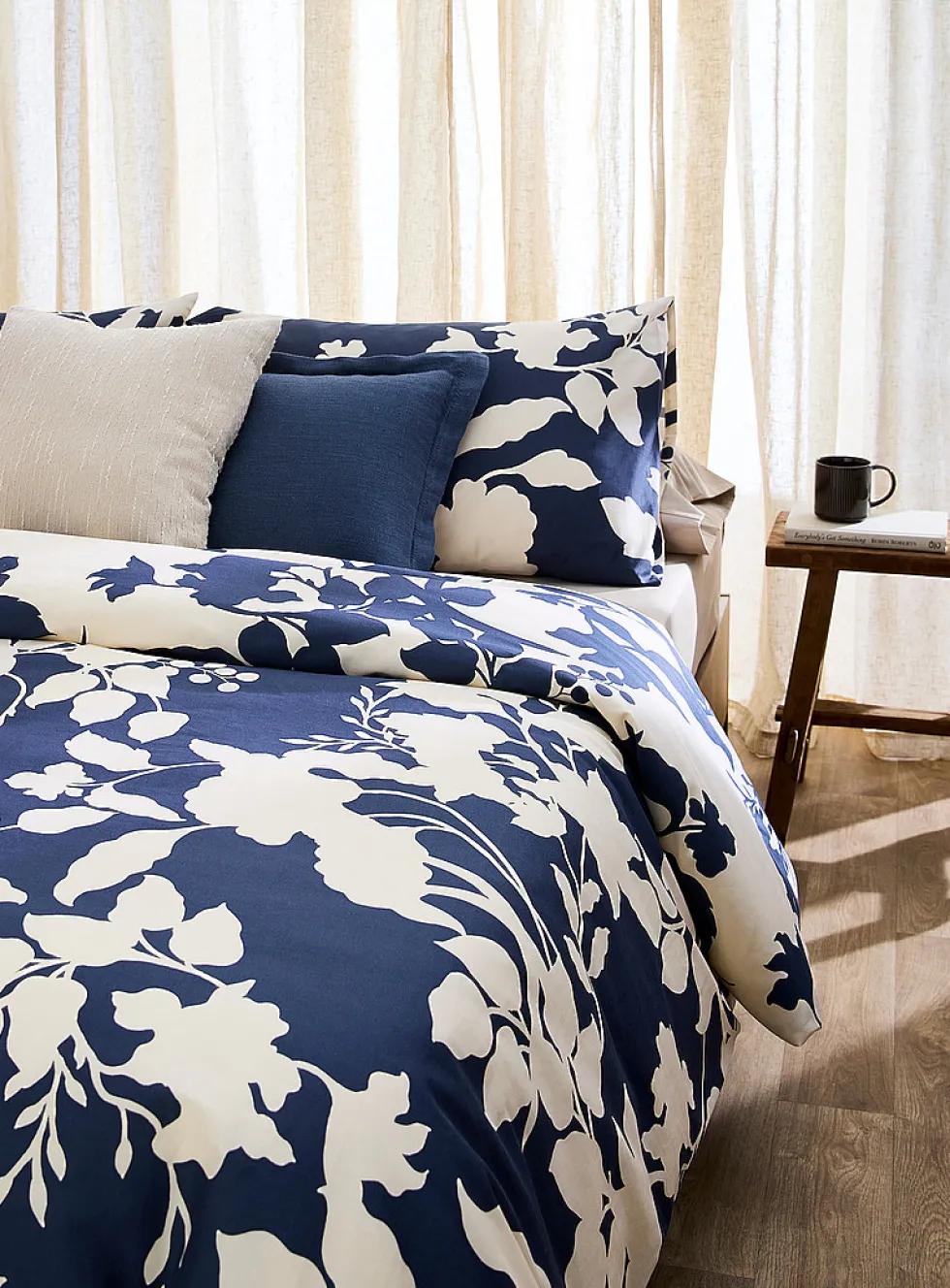 Lila floral poetry navy blue duvet cover set