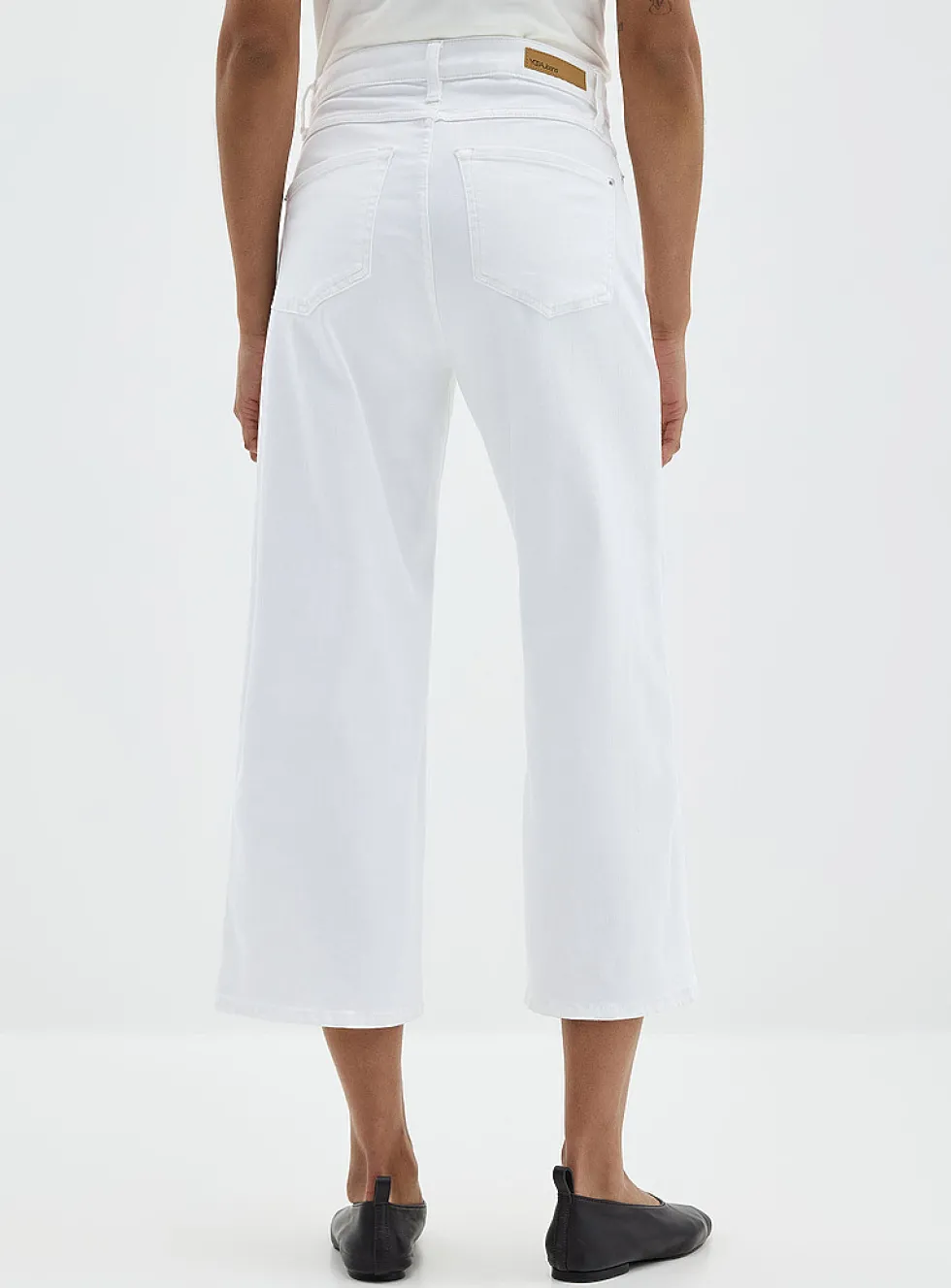 Lily cropped white jean