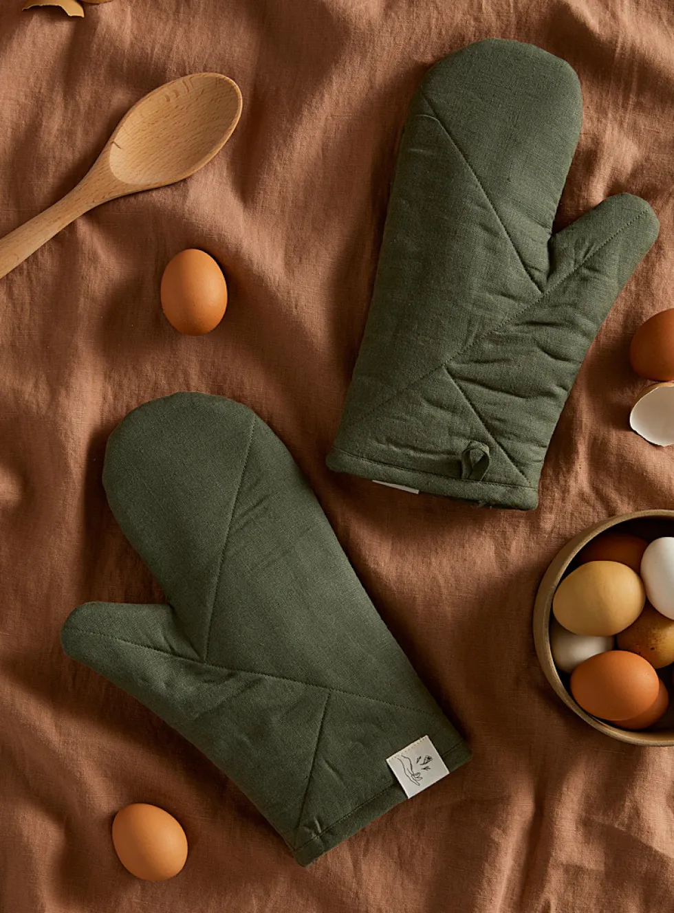 Linen oven mitts