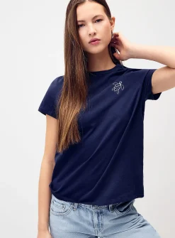 Little embroidery tee