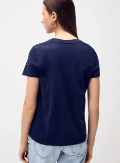 Little embroidery tee