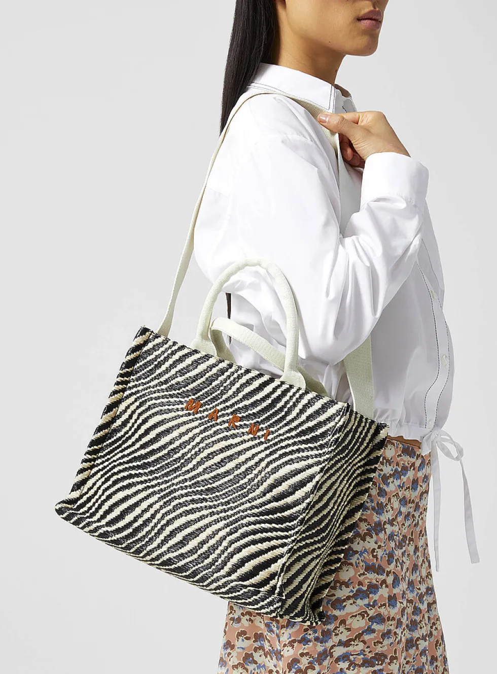 Little striped straw tote