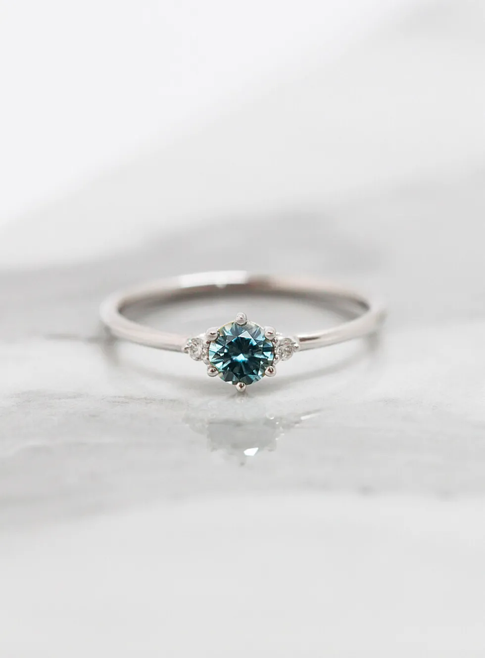 Liv sapphire and diamond ring