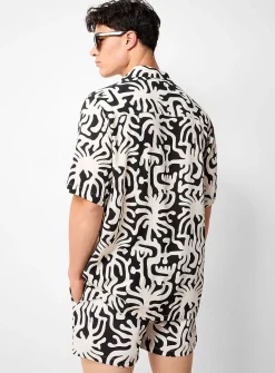 Loefy fluid abstraction camp shirt