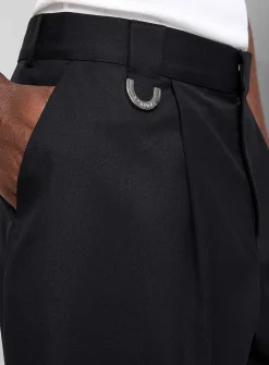 Logo arc pleated Bermuda short